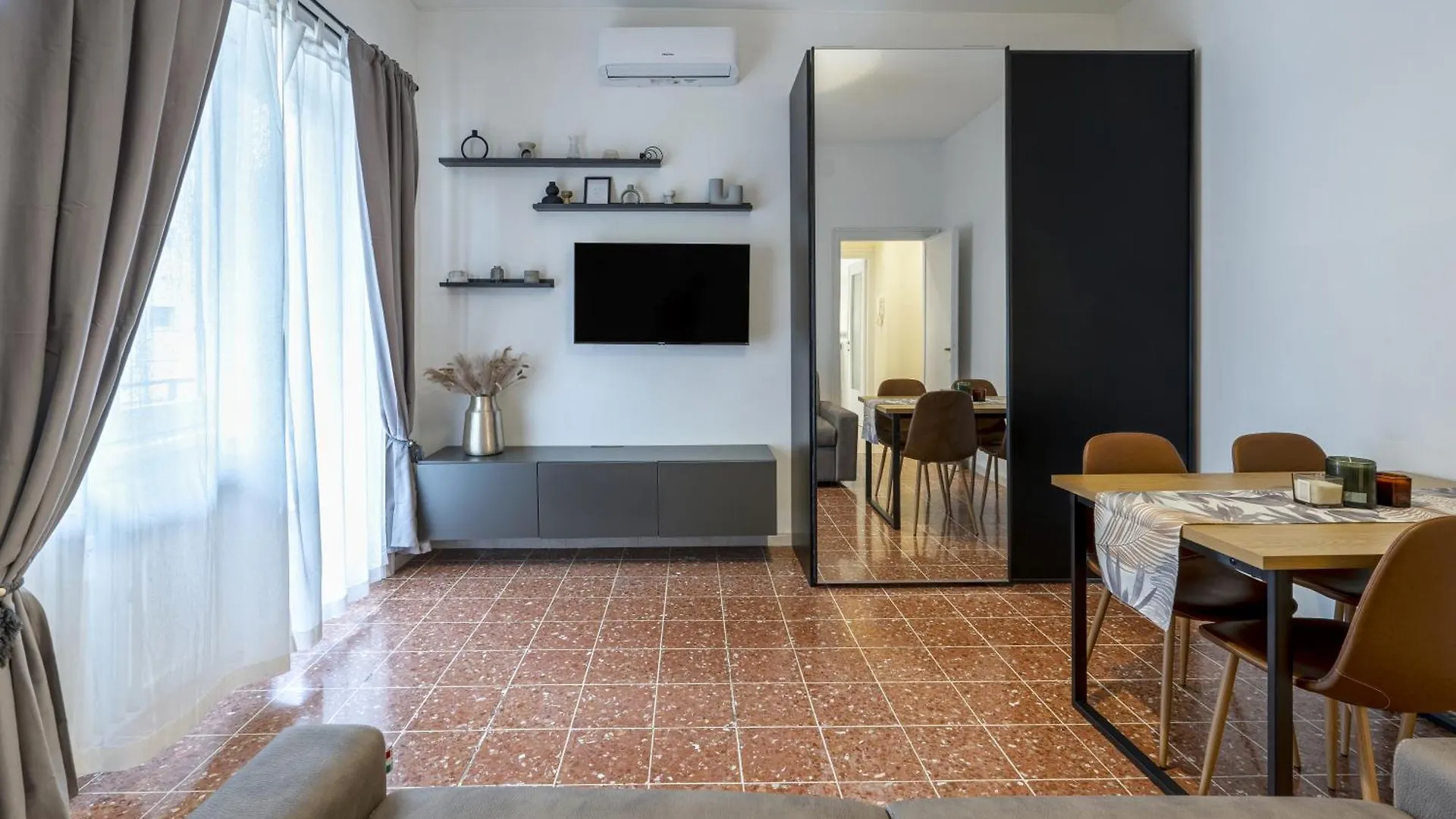 The Living Garden Apartment Rome Italy